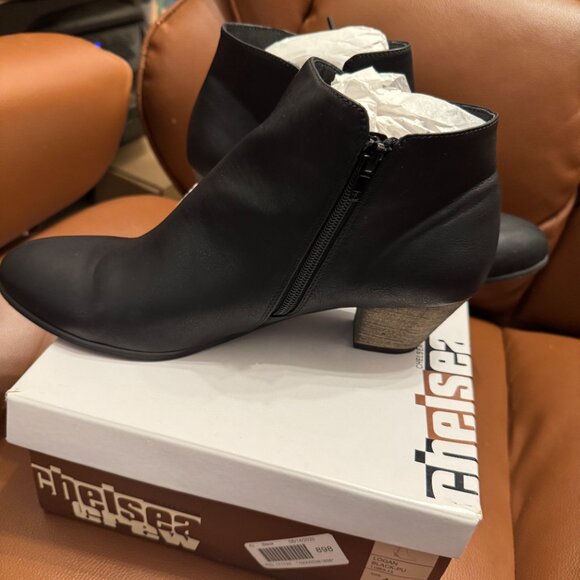 Chelsea Crew Ankle Booties Womens Boots Black size 11 EUC - Picture 4 of 5